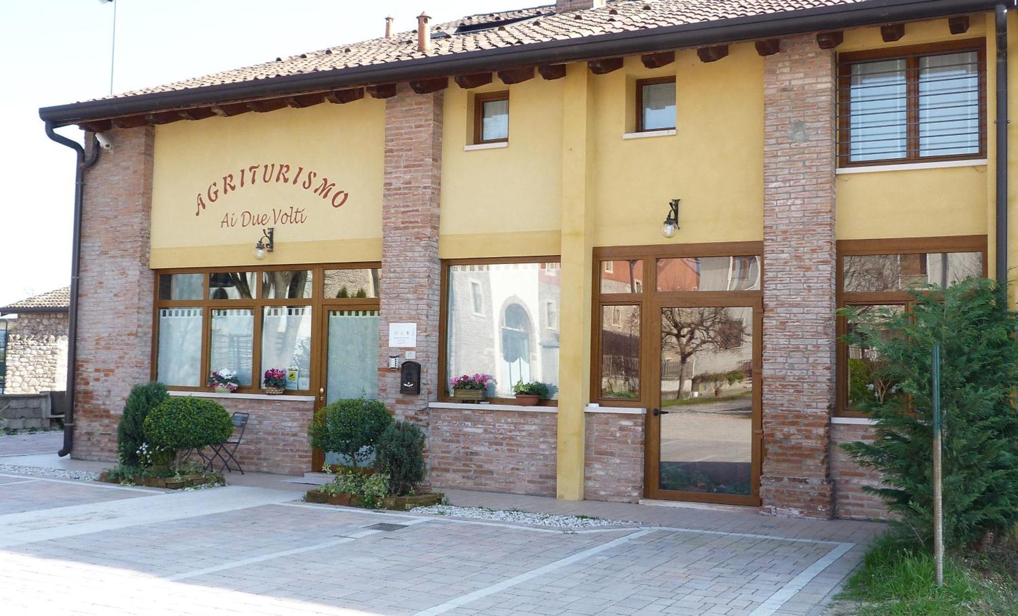 Agriturismo Ai Due Volti Доссобуоно Екстер'єр фото