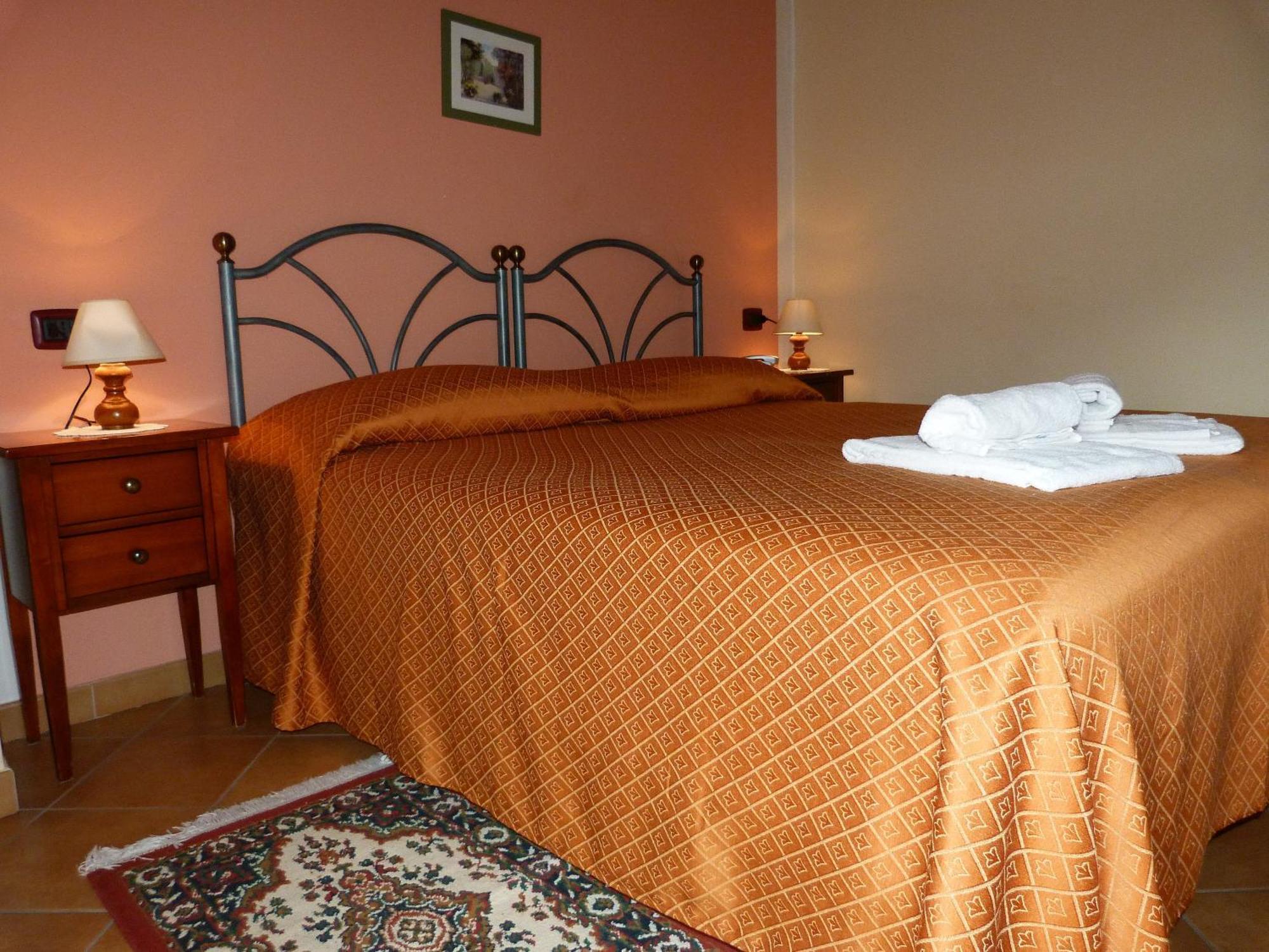 Agriturismo Ai Due Volti Доссобуоно Номер фото